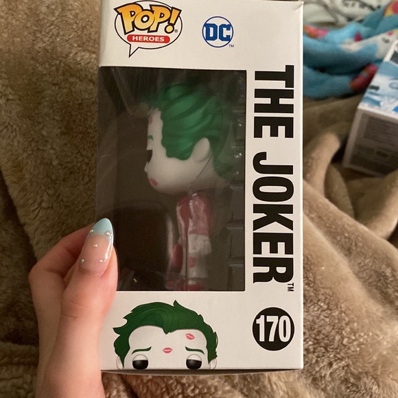 The joke, funko pop Valentine’s Day - Picture 4 of 6